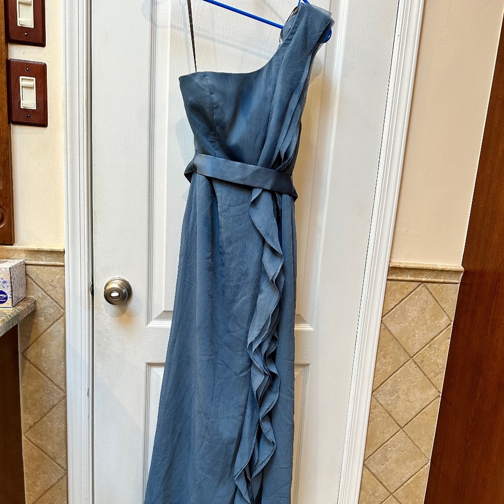 Vera Wang Size 2 Dress
